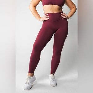 BALANCE ATHLETICA Cloud Pant. Size Small. Color: Ruby.